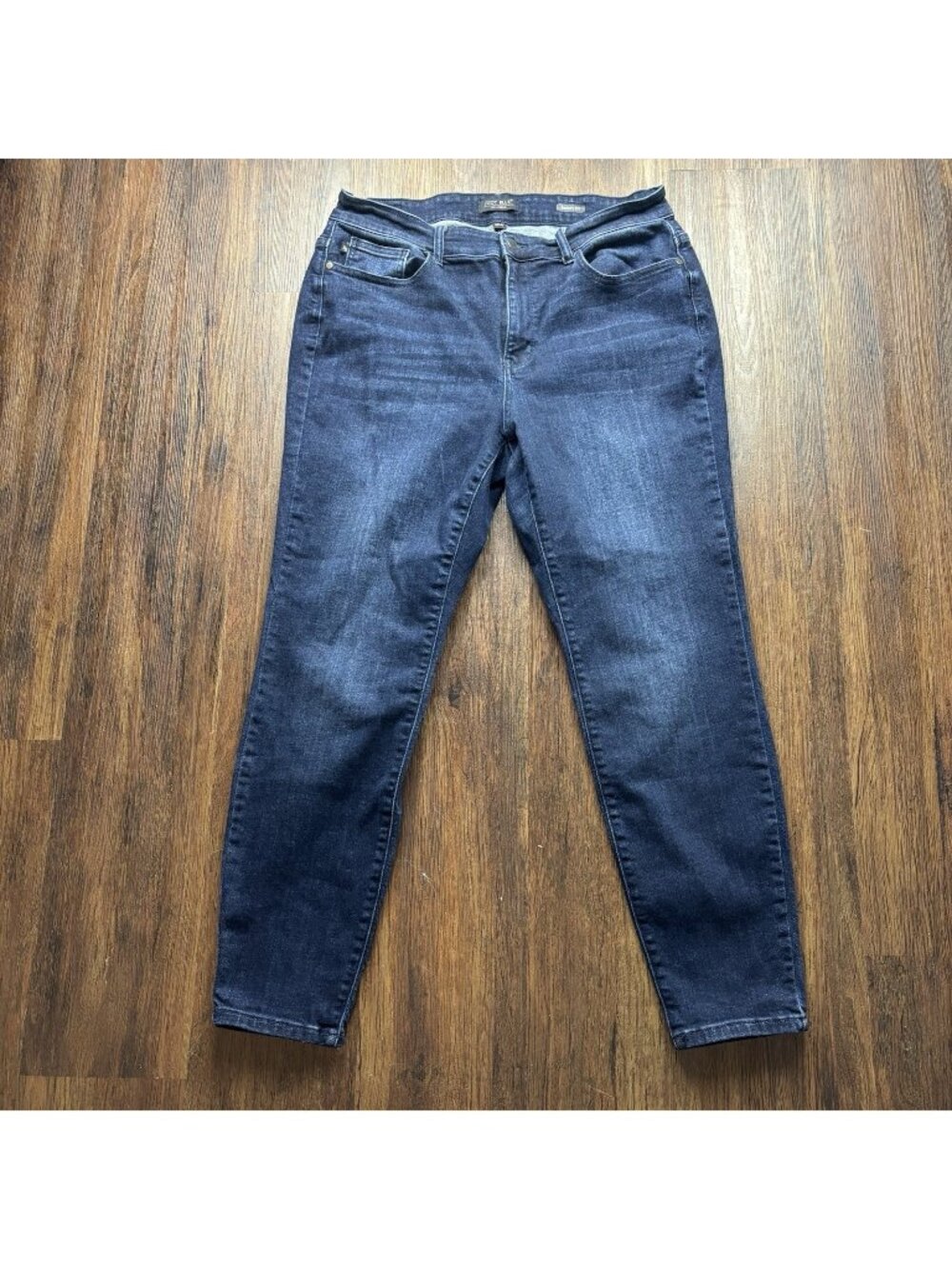 JUDY BLUE Skinny Fit Jeans Distressed Dark Wash JB2132DK Women’s Size 16W